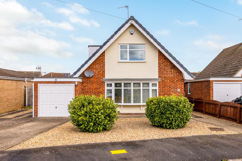 2-bed detached on Holborn Road, Spalding, £250,000