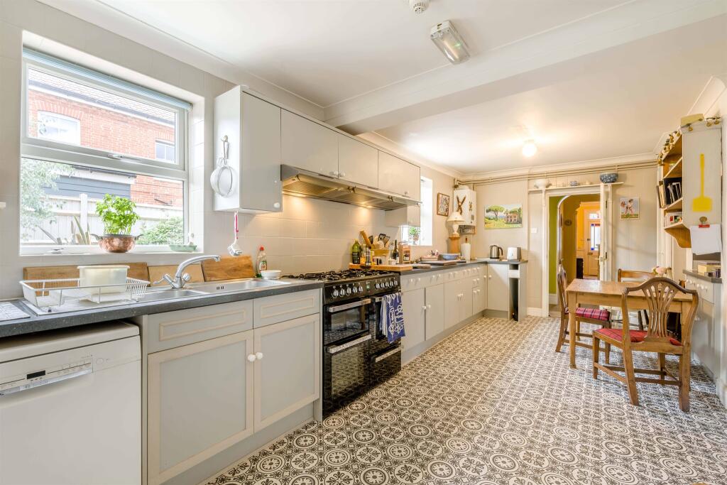 Apartment in Norwich - View 5