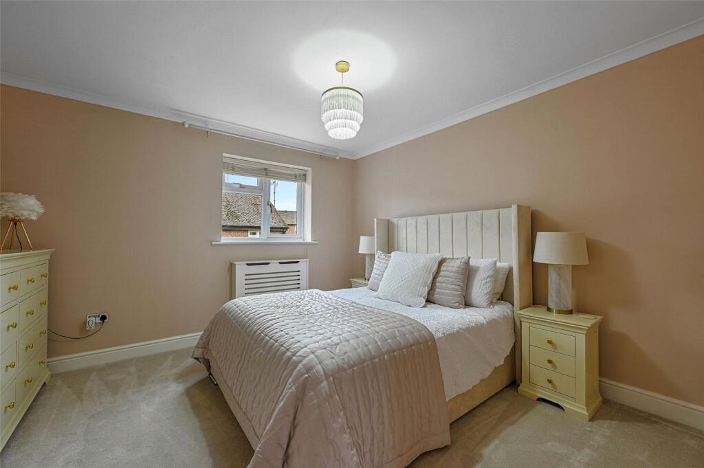 House in Epping Forest, Ongar - View 5