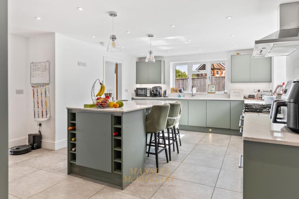 House in Redhill - View 4