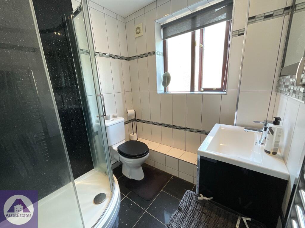 House in Newport, Abertillery - View 4