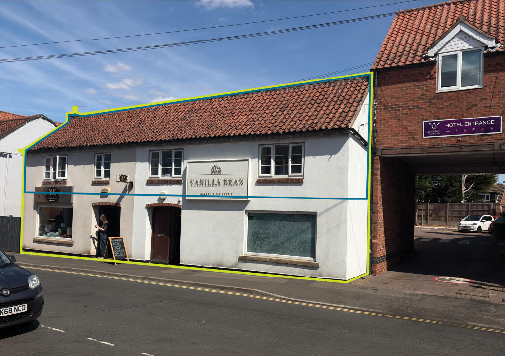 Main image of property: 11 & 11a Market Street, Bingham, Nottinghamshire, NG13 8AR