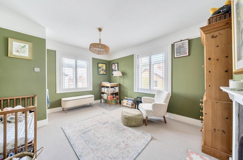 House in Guildford - View 5