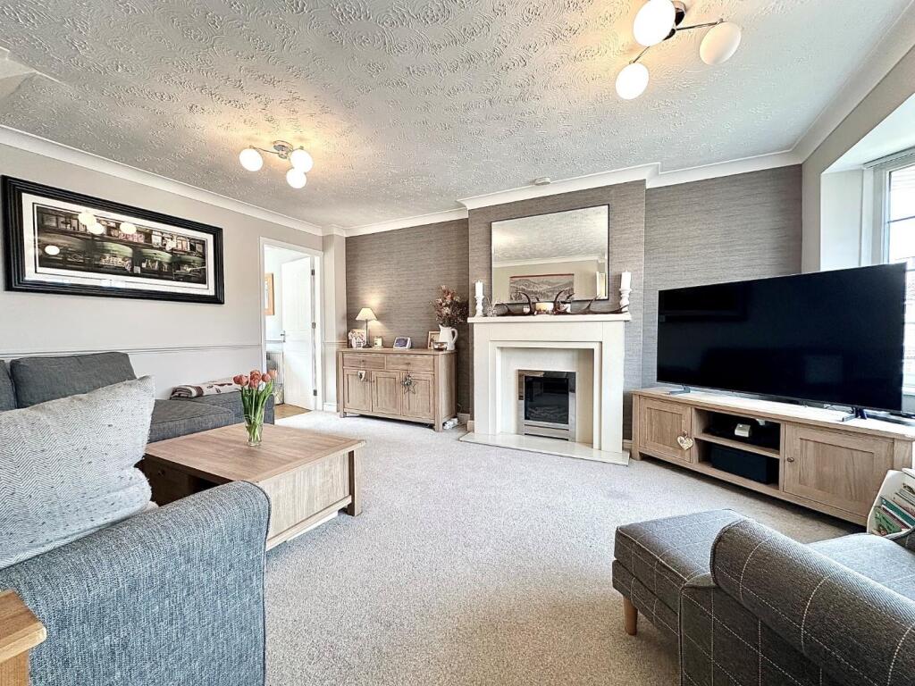 House in Collingtree, Blacky More, East Hunsbury - View 2