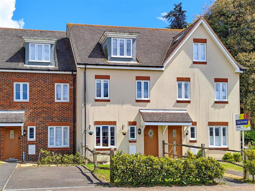 Main image of property: Woodlands Avenue, Rustington