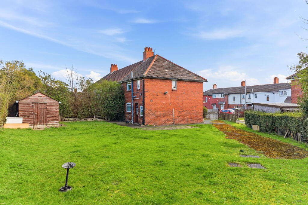 Throstle Row,Leeds,LS10 4JN photo 2