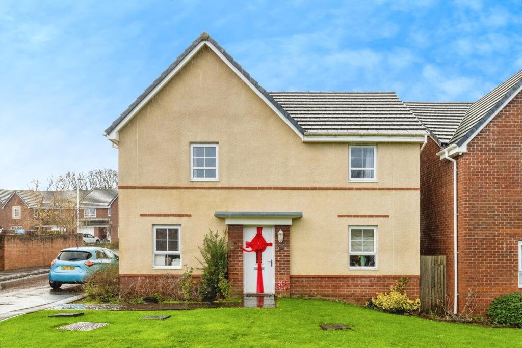 Main image of property: Heol Pentre Bach, Gorseinon, Swansea, SA4