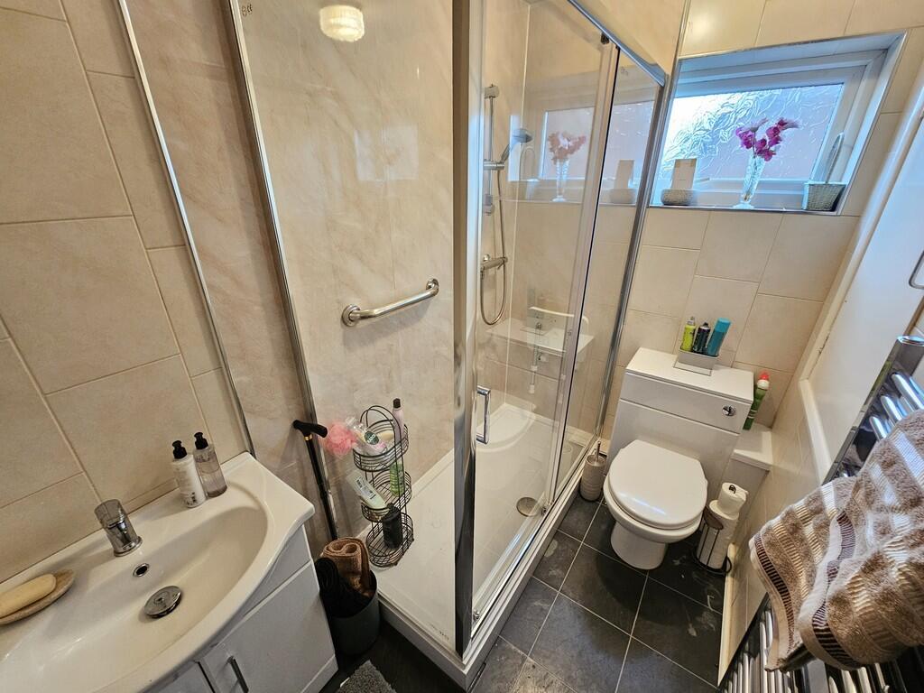 Cherwell Avenue, Heywood, OL10 4SY photo 3