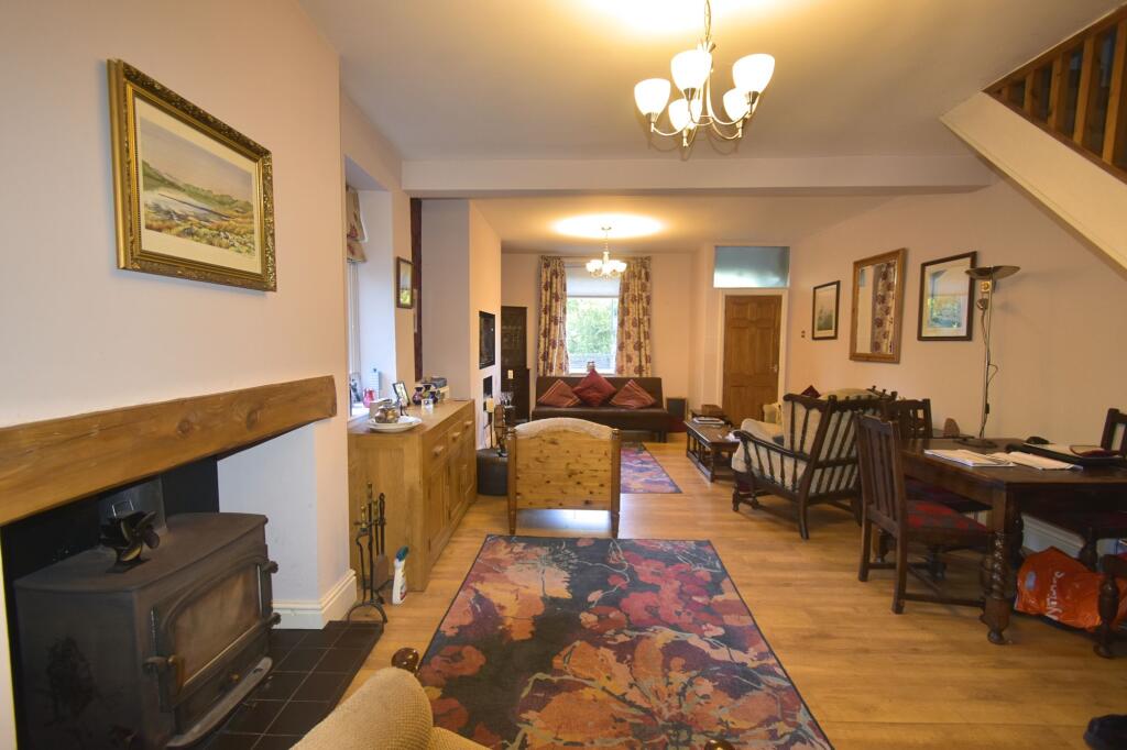 House in High Peak, Furness Vale, Whaley Bridge - View 4