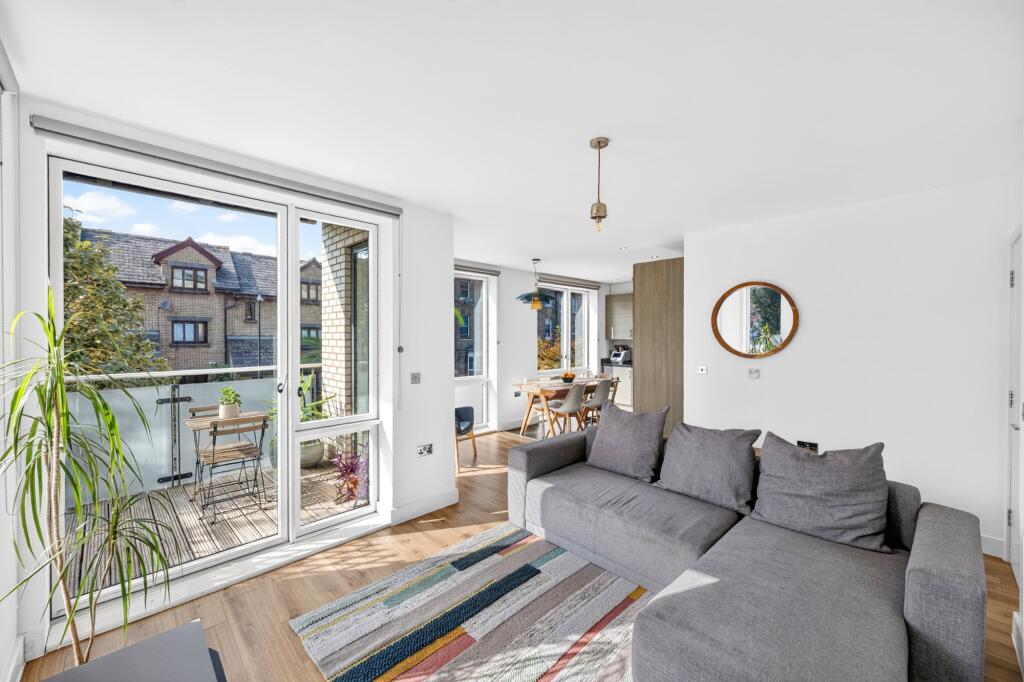 Apartment in London - View 4