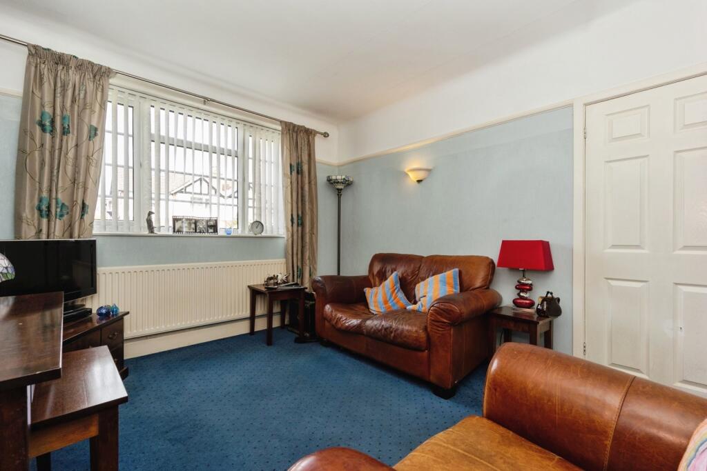 Apartment in Trafford, Greater Manchester - View 3