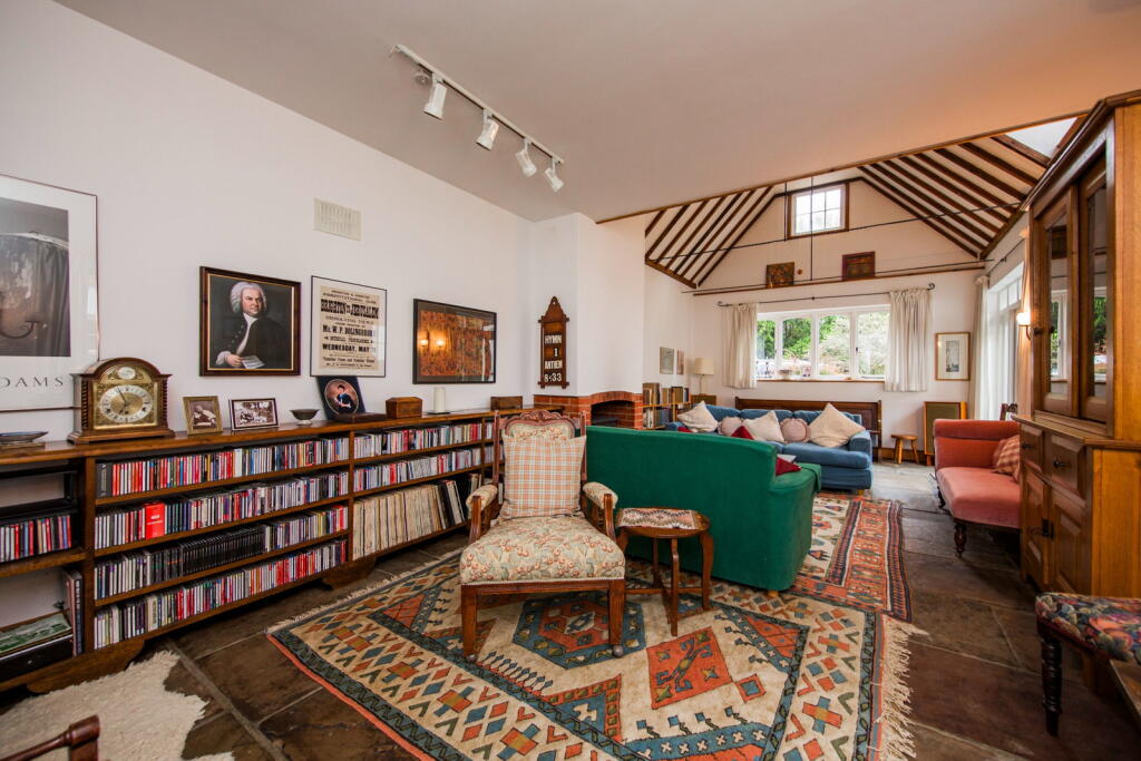 House in Tonbridge - View 2