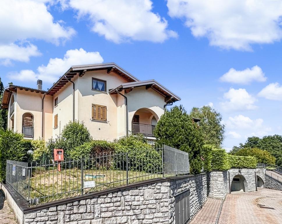 Main image of property: Lanzo D'intelvi, Como, Lombardy