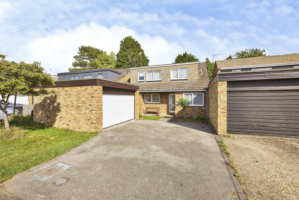 Main image of property: Ashen Green, Great Shelford, Cambridge, Cambridgeshire, CB22