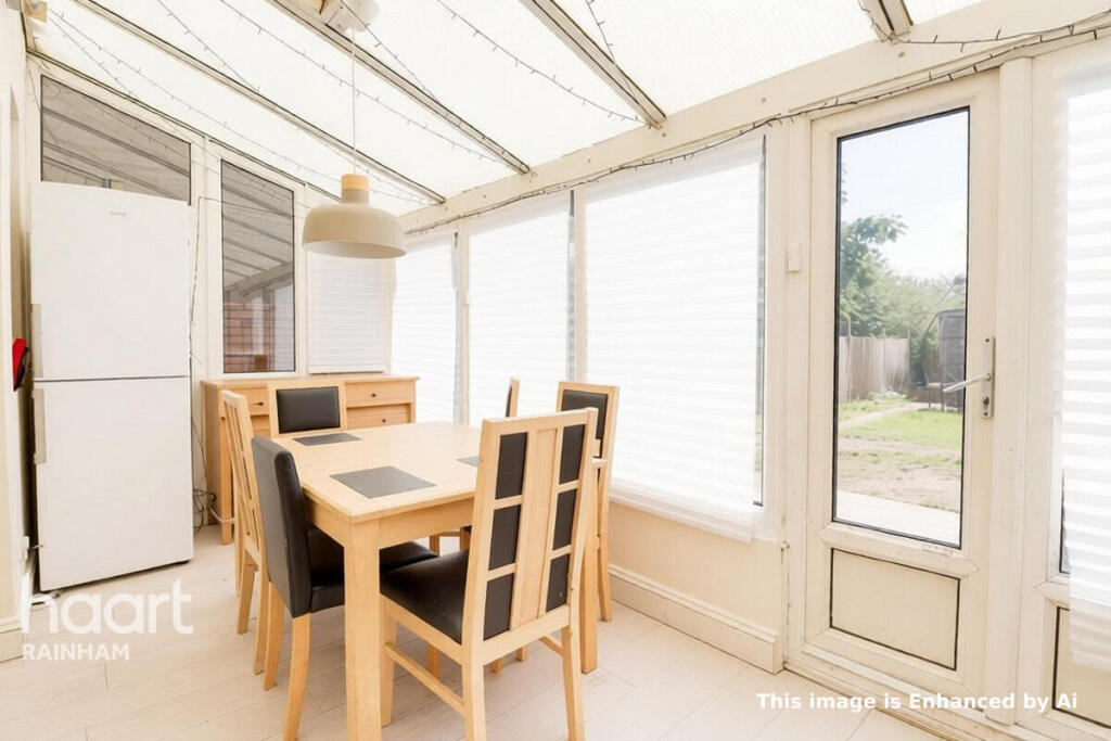 House in Rainham - View 5