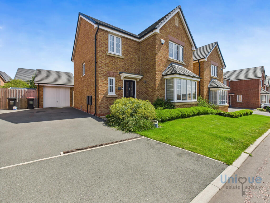 4-bed detached on Romney Close,  Thornton-Cleveleys, FY5, £300,000