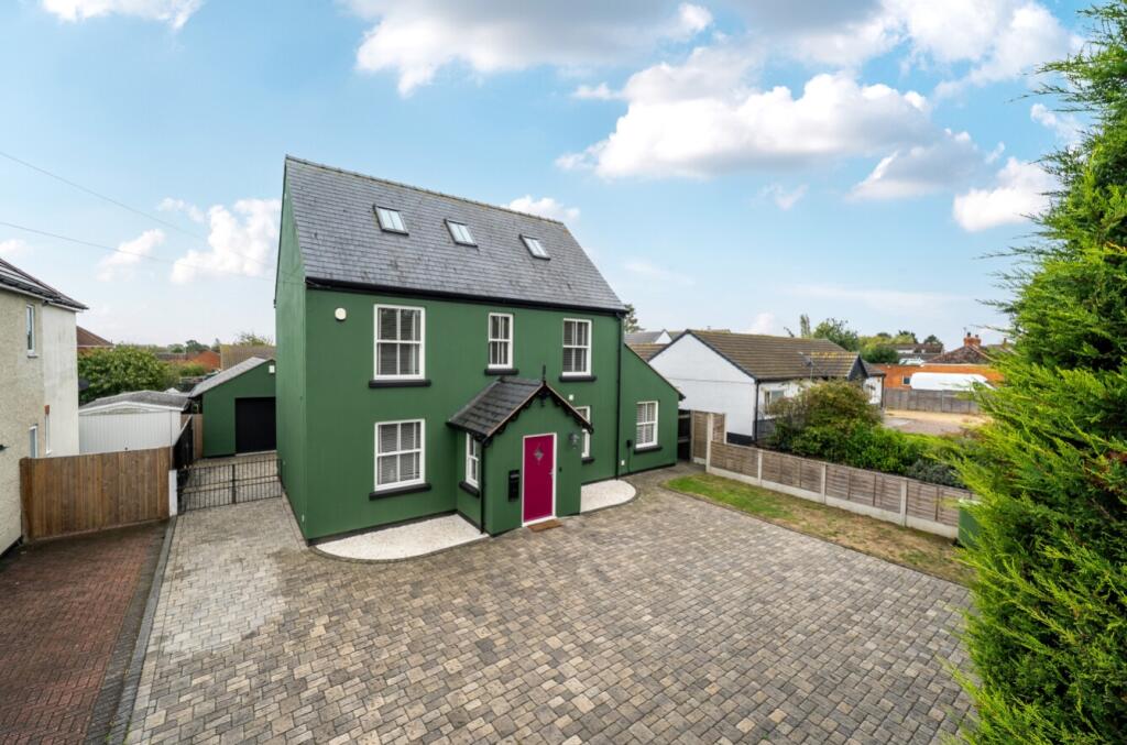 Main image of property: Wragby Road East, North Greetwell, Lincoln, Lincolnshire, LN2
