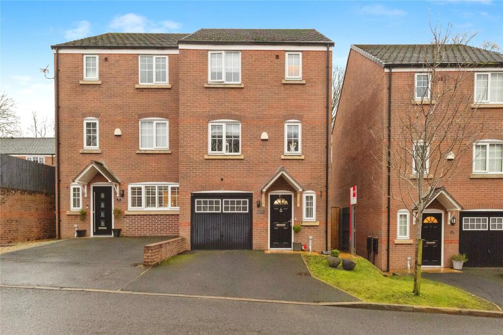 Main image of property: Holly Close, Stalybridge, Greater Manchester, SK15