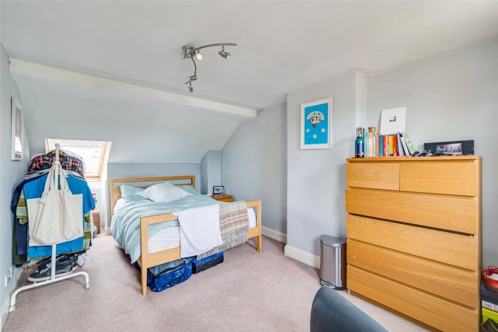 House in London - View 4