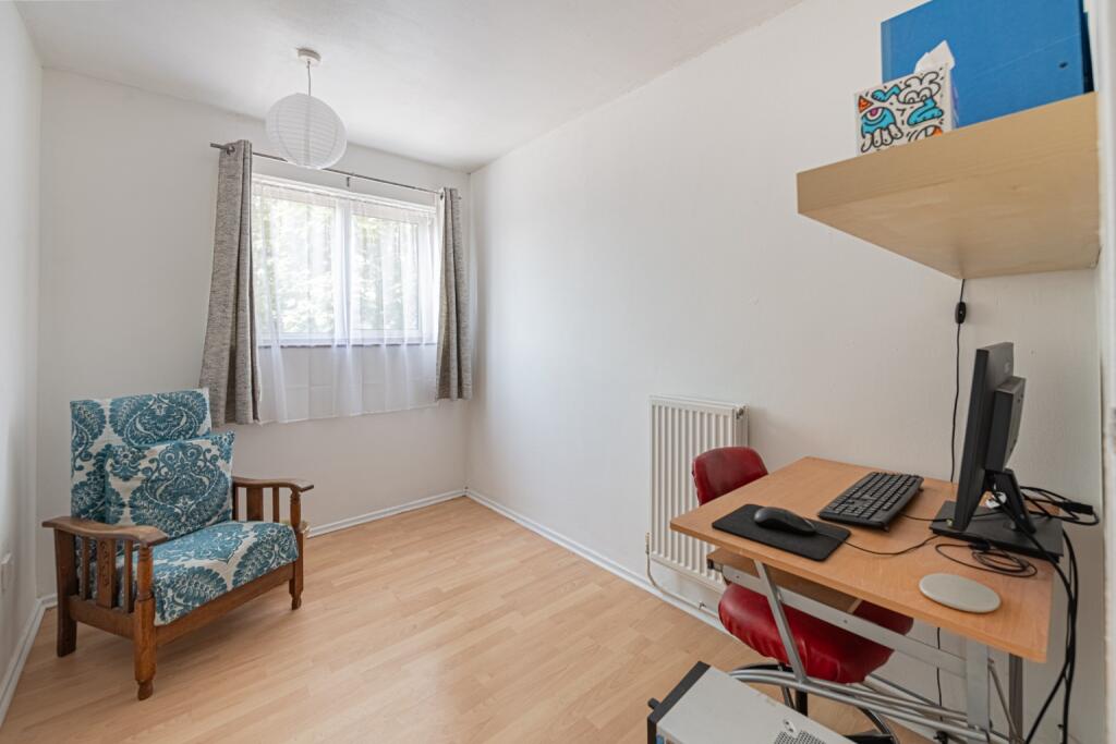 House in Cambridge, Cherry Hinton - More