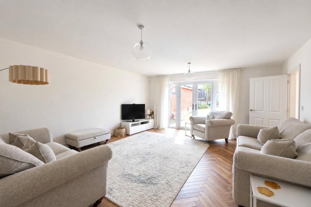 House in Reading - View 5