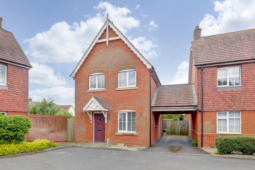 Main image of property: Hastings Crescent, Hailsham, BN27