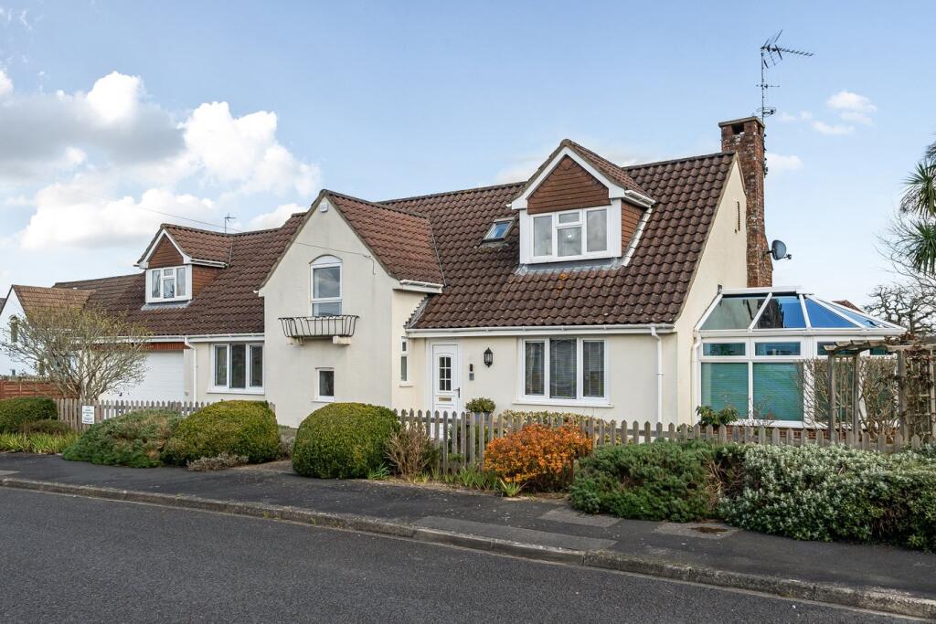 Main image of property: Noel Close, Brockenhurst, SO42