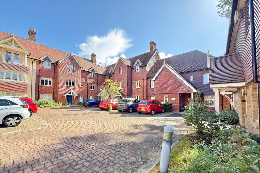 Main image of property: 7 Gilman Court, Bishopstoke Park Retirement Village