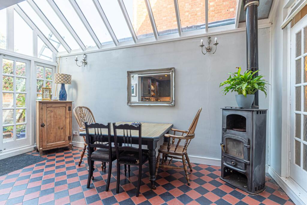 House in Reading, Caversham - More