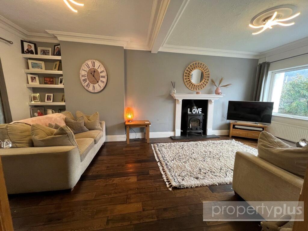 Maindy Cresent, Ton Pentre, Rhondda Cynon Taff, CF41 photo 2