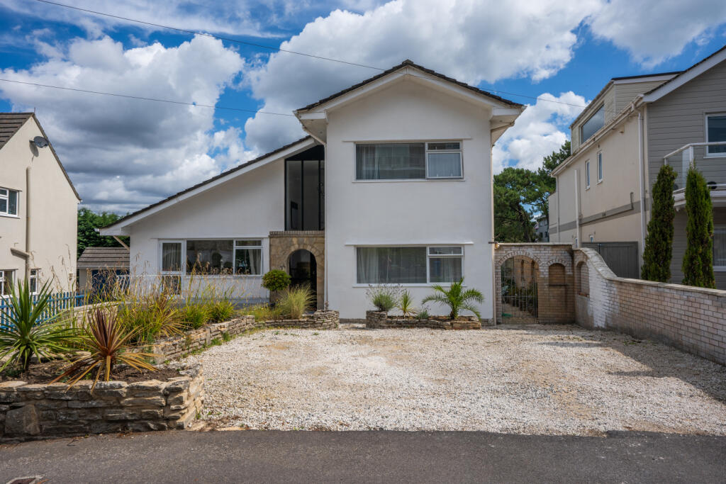 Salter Road, Sandbanks, Poole, Dorset, BH13