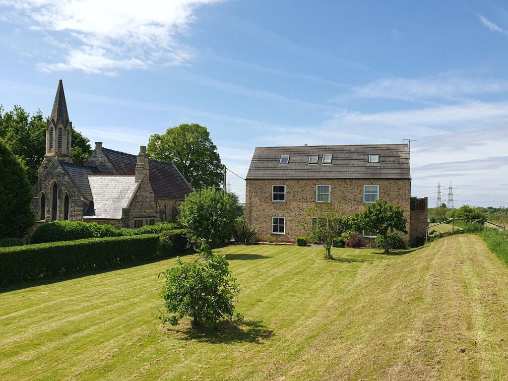 4-bed house on Front Street, East Stockwith, DN21, £495,000