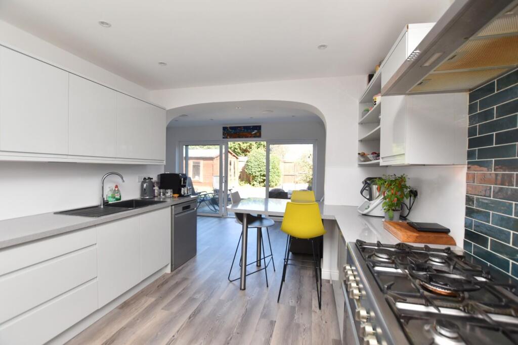 House in Greatstone, Lade, Lydd - More