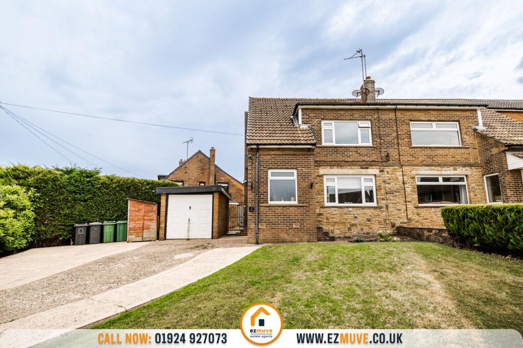 House in Huddersfield - View 3