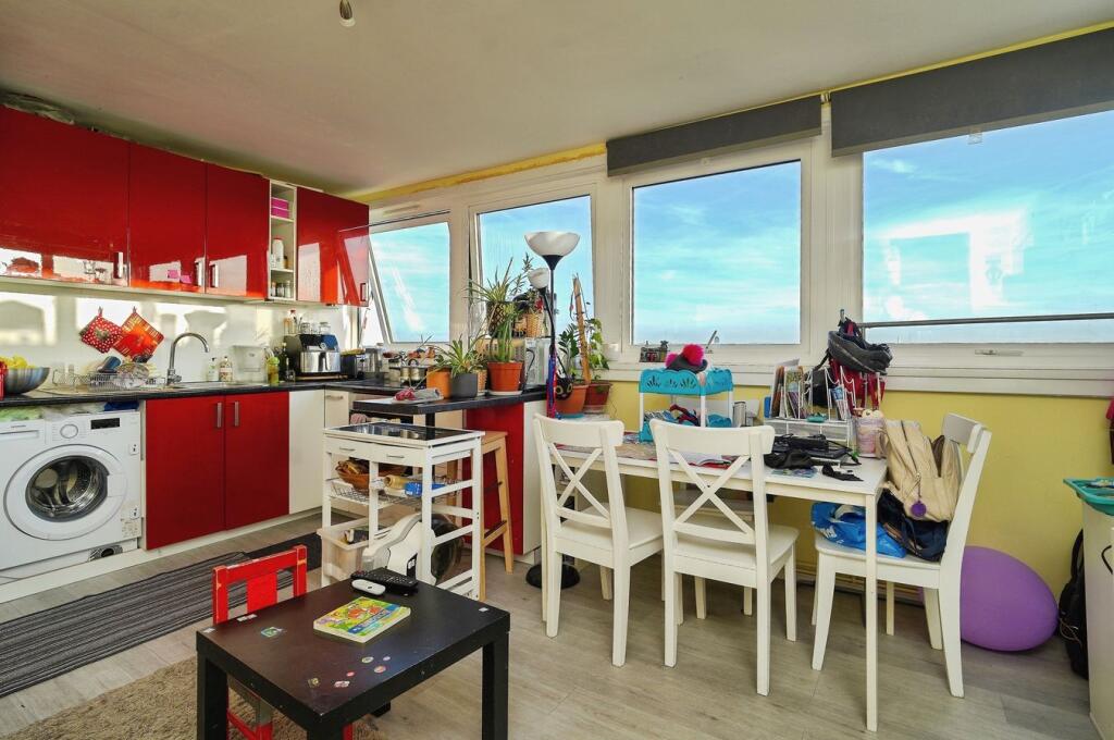 Apartment in London - View 4