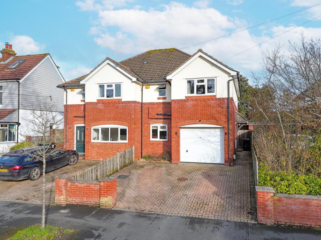 3-bed semi-detached on Litchford Road, New Milton, BH25, £425,000