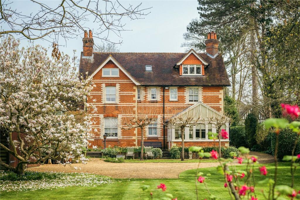 Main image of property: South Drive, Wokingham, Berkshire, RG40