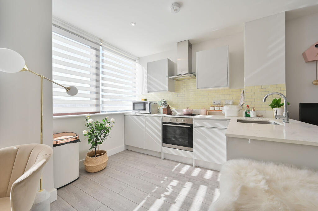 Apartment in London - View 4