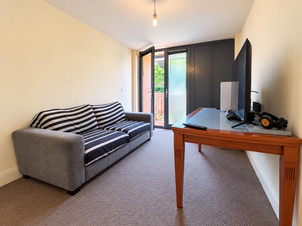 Apartment in Wolverhampton - View 4