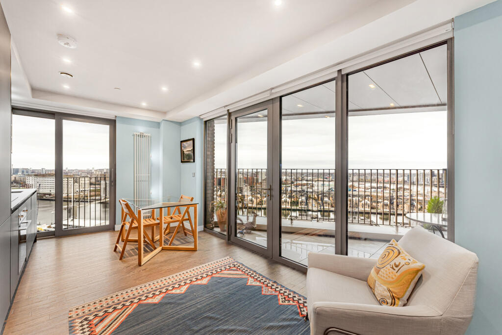 Main image of property: Western Gateway, London, E16