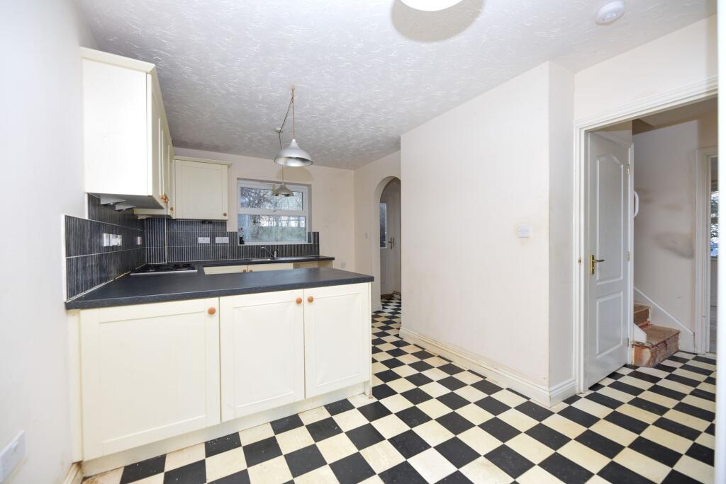 Jeffrey Drive, Sapley, PE28 photo 2