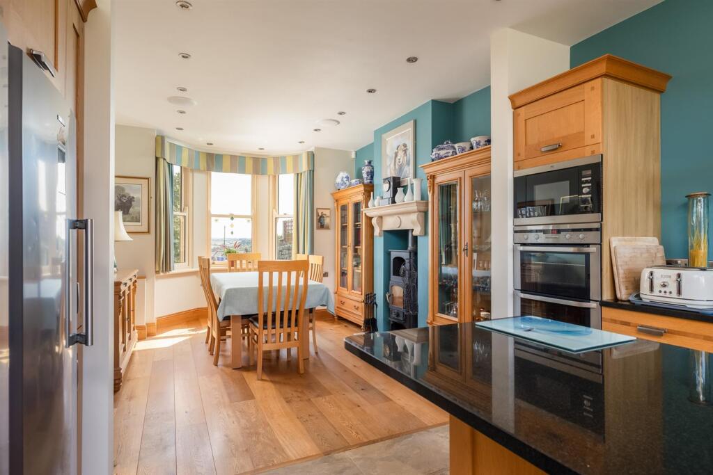 House in York - View 3