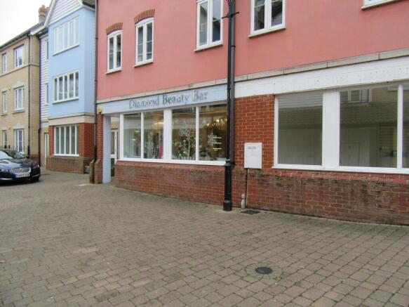 Roche Close 0612 30.JPG