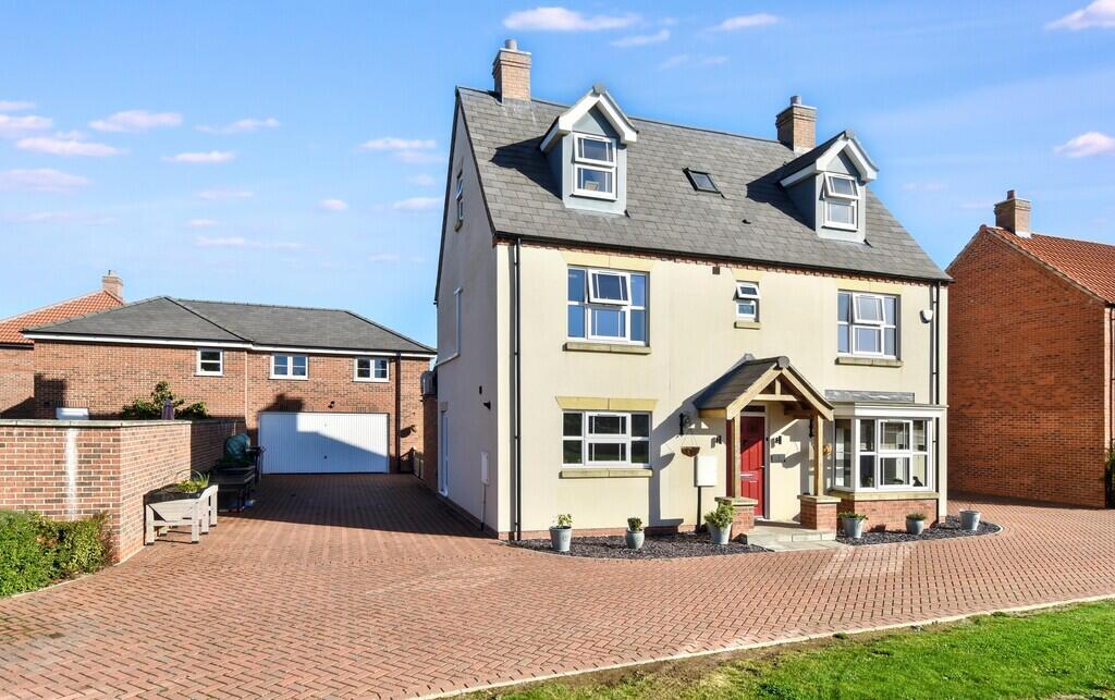 5-bed detached on 1 Lavender Way, Louth LN11 8GH, £440,000
