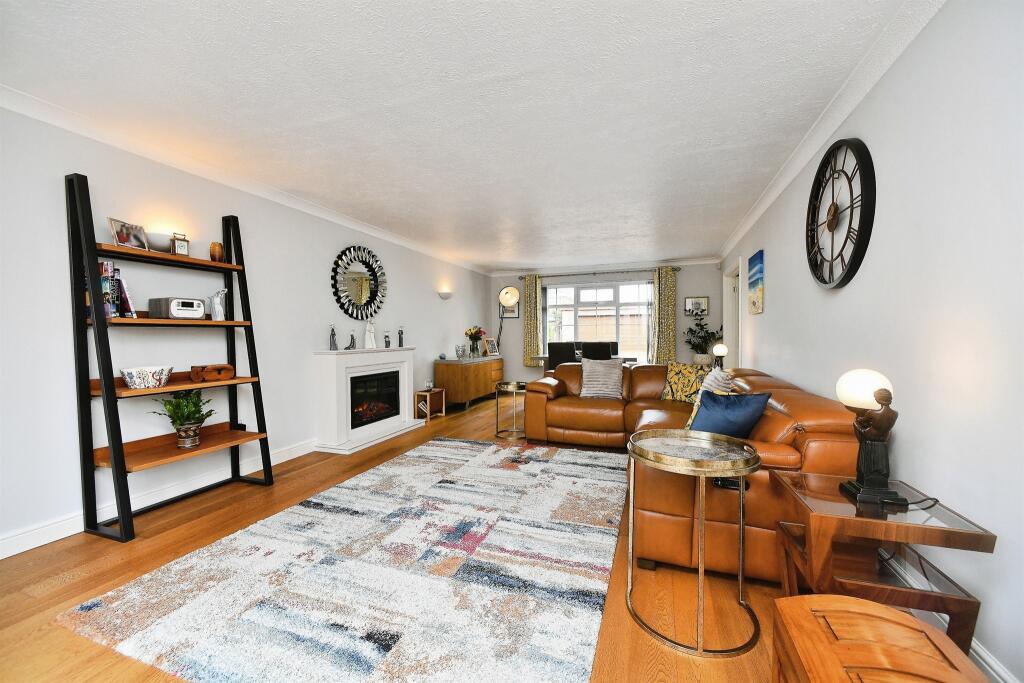 House in Lewes, Peacehaven - View 4