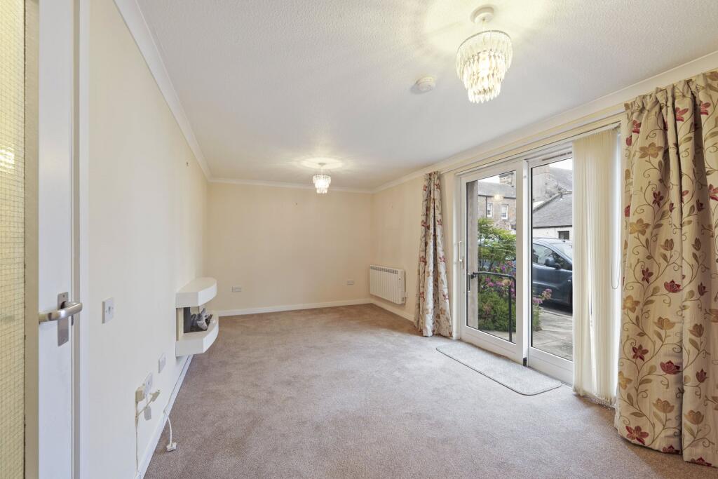 Apartment in St Andrews, Town Centre, Fife - View 4