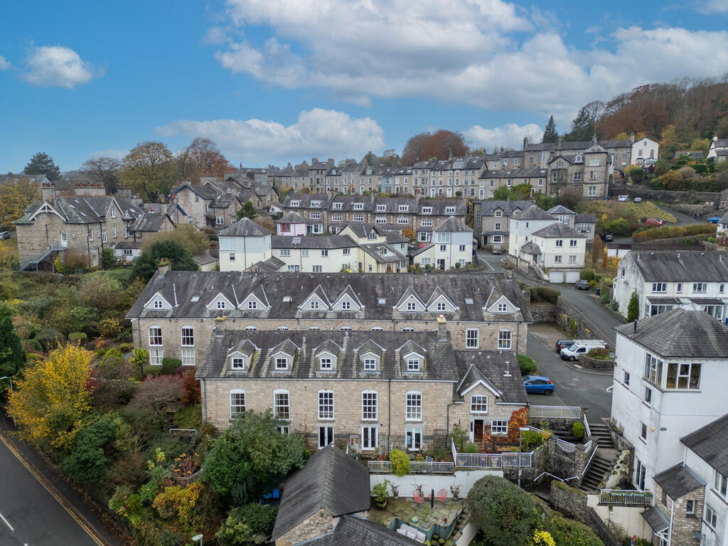Main image of property: 24 High Fellside, Kendal, Cumbria, LA9 4JG