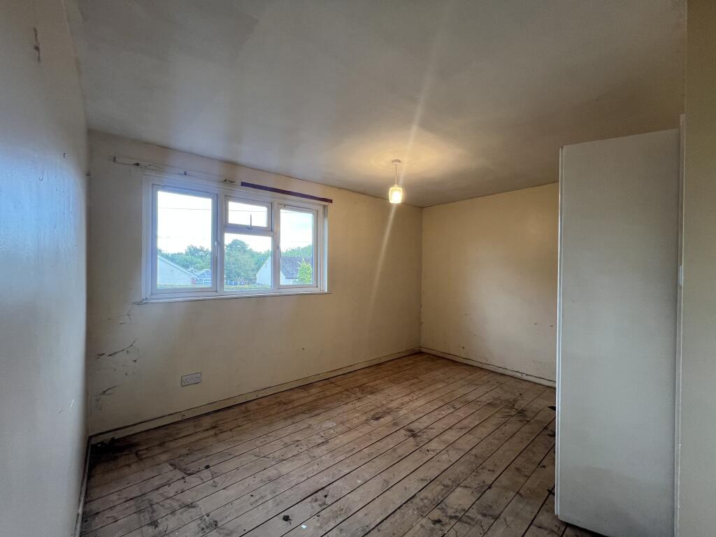 16 Sunniside Avenue, Coalbrookdale, Telford, Shropshire TF8 7ET photo 5