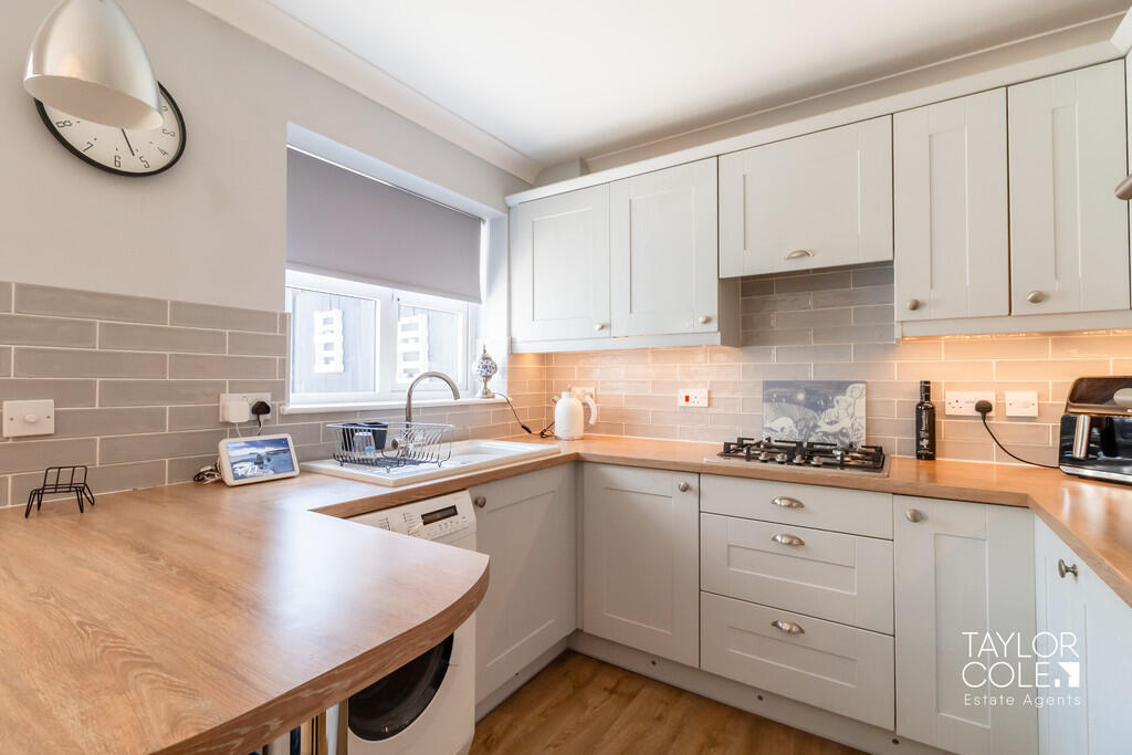 House in Tamworth, Staffordshire - More