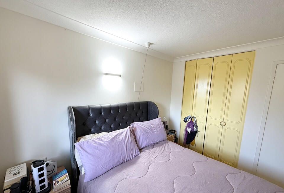 Apartment in Eastbourne, East Sussex - More